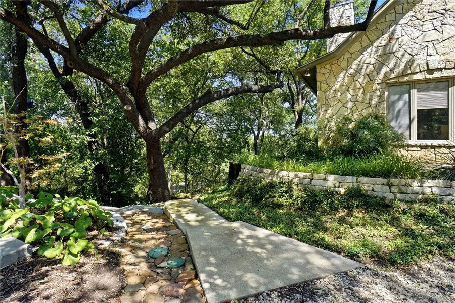 1924 Kensington Drive, Fort Worth, TX 76110 - #2