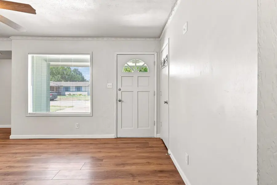 117 Leslie Street, Bonham, TX 75418 - #3