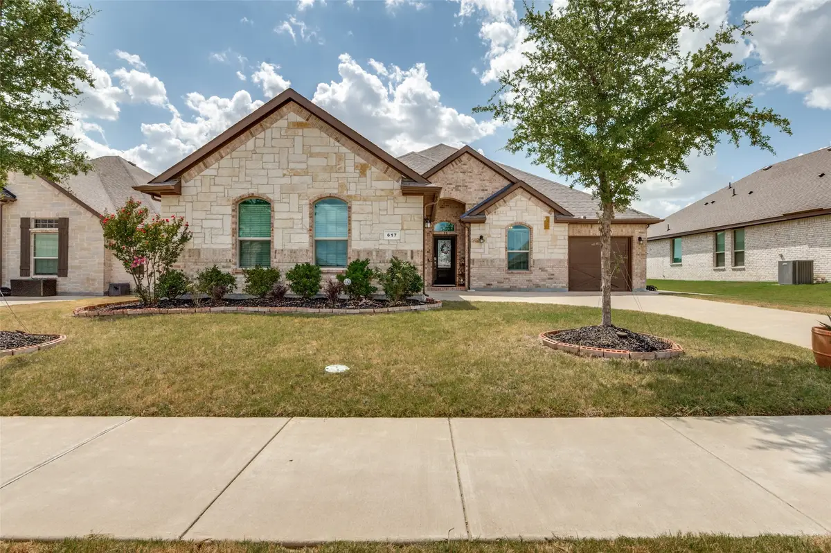 617 Mesquite Grove Road, Midlothian, TX 76065 - #1