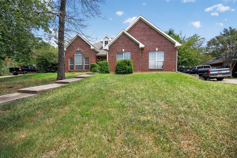 804 Waterloo Lake Drive, Denison, TX 75020 - #2