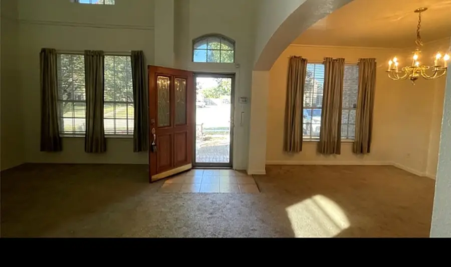 720 Candle Meadow Boulevard, Desoto, TX 75115 - #2