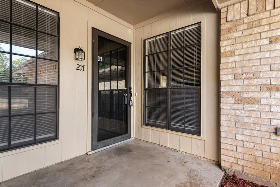 215/217 Silver Creek Drive, Duncanville, TX 75137 - #2