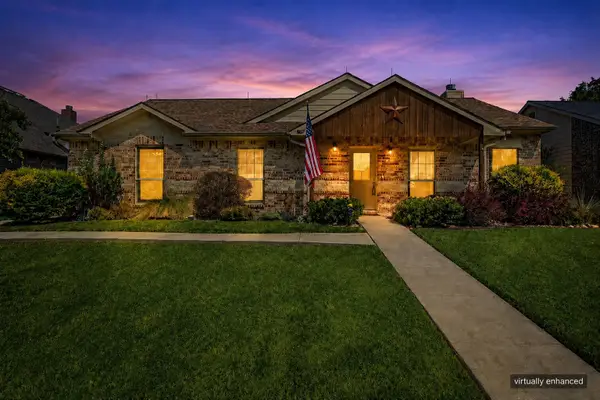 8825 Davis Street, Rowlett, TX 75088