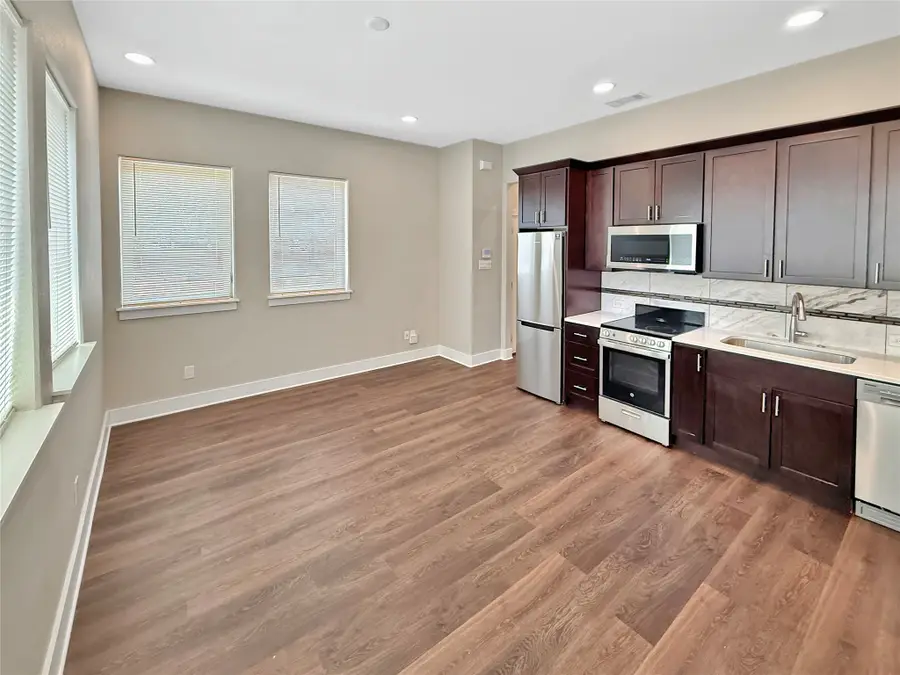 324 Feliks Gwozdz Place, Fort Worth, TX 76104 - #3