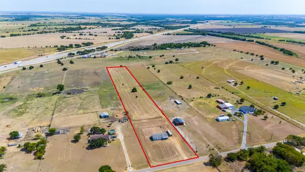 523 W Pecan Tree Road, Waxahachie, TX 75167