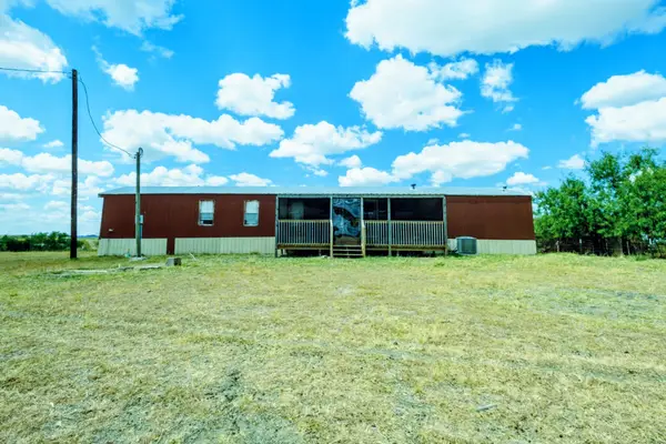 131 Clover Court, Hubbard, TX 76648
