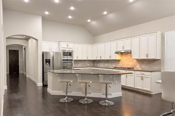 3721 Winchester, The Colony, TX 75056