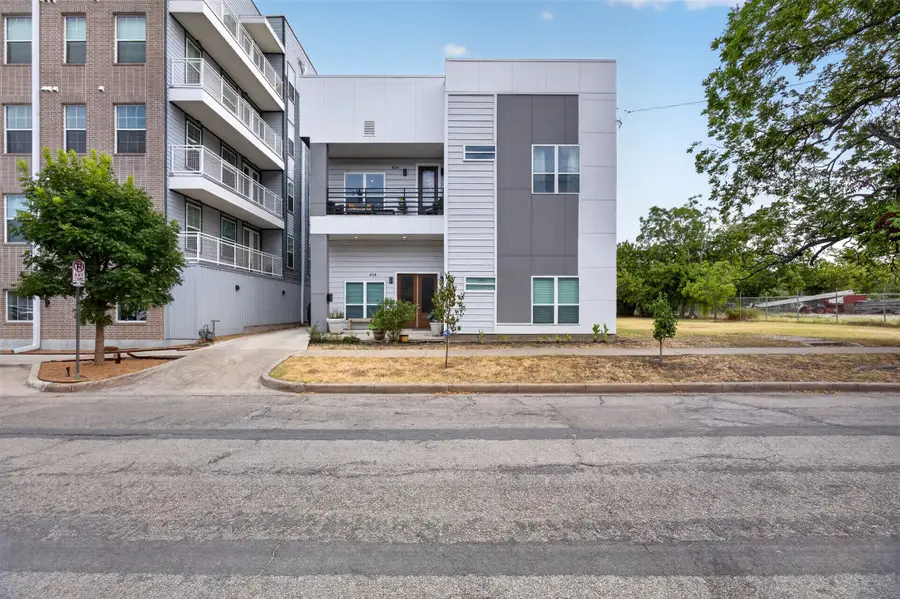 416 W 10th Street, Dallas, TX 75208 - #3