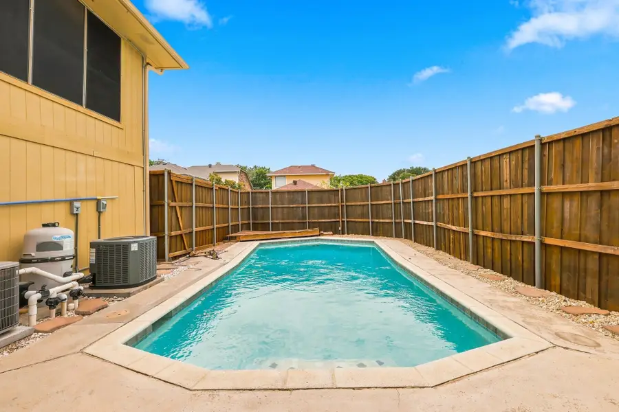 2923 Menlo Park Lane, Carrollton, TX 75007 - #3