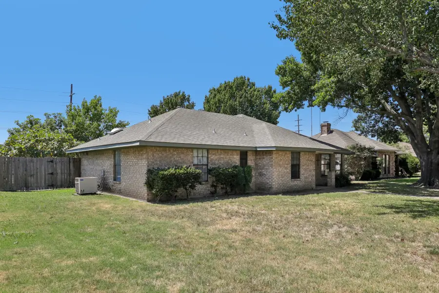 3805 Sunhill Drive, Greenville, TX 75402 - #3