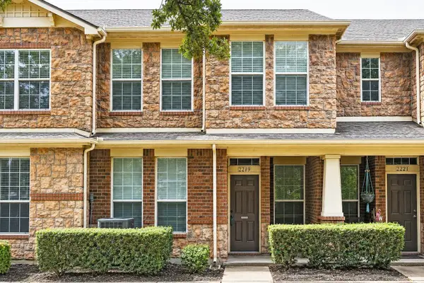2219 Glacier Park Lane, Grand Prairie, TX 75050