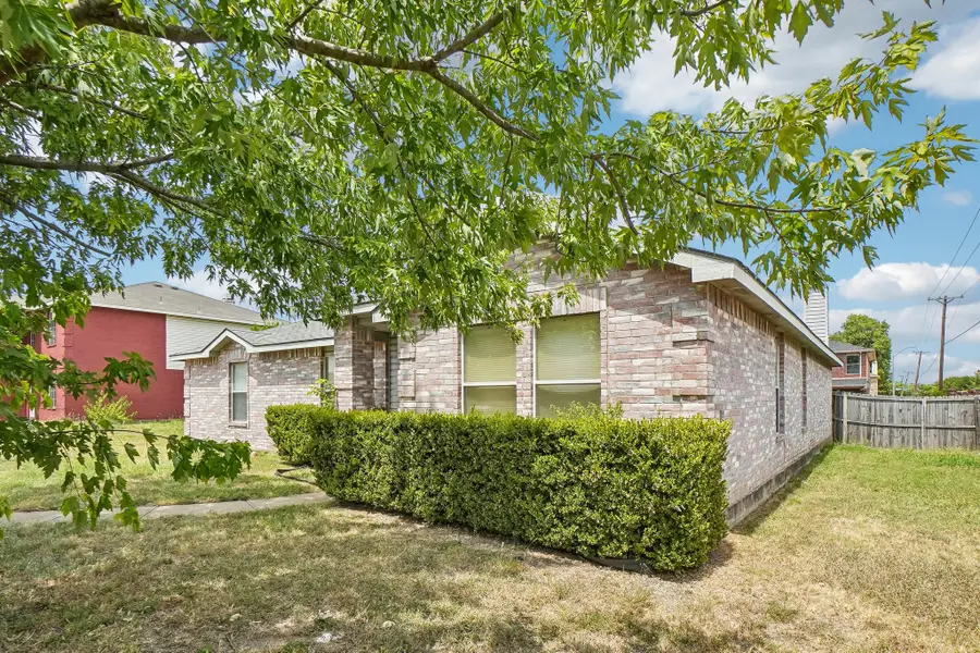 659 Pondview Drive, Cedar Hill, TX 75104 - #2