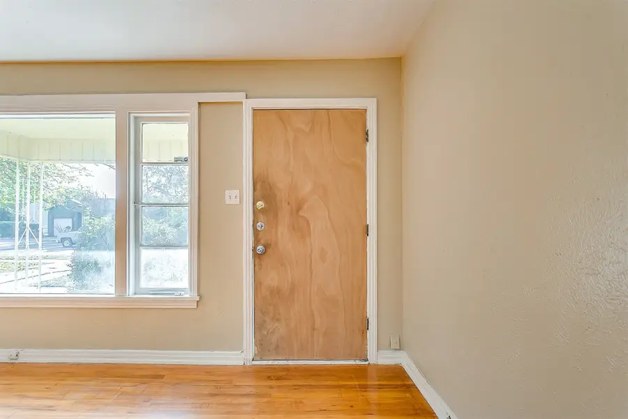 3928 Winfield Avenue, Fort Worth, TX 76109 - #2