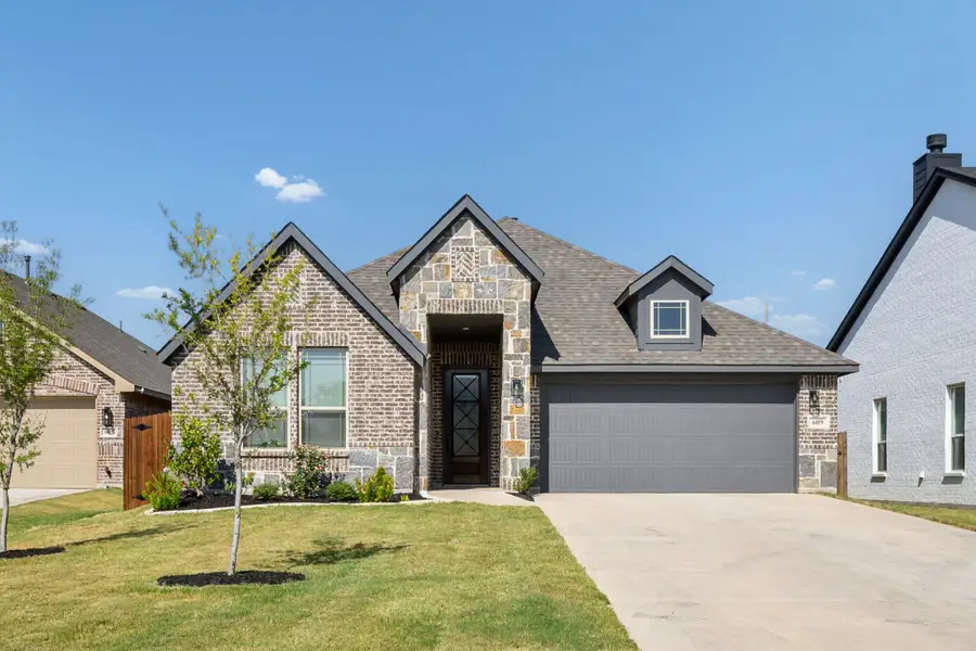 609 Pawprint Hollow, Godley, TX 76044 - #2