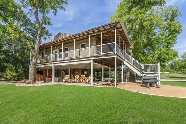421 N Lazy Bend Road, Millsap, TX 76066