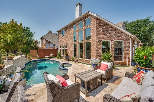 8524 Wellington Point Drive, Irving, TX 75063
