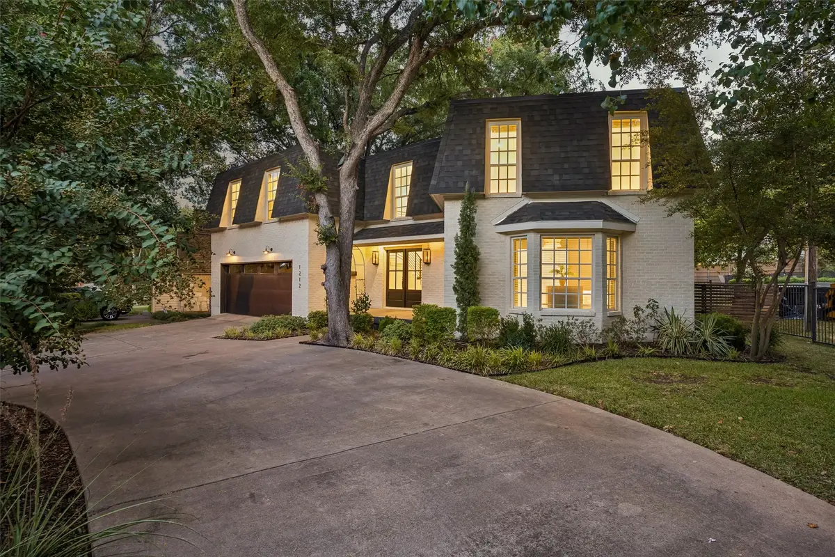 1212 N Oak Cliff Boulevard, Dallas, TX 75208 - #1