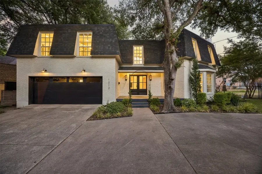 1212 N Oak Cliff Boulevard, Dallas, TX 75208 - #2