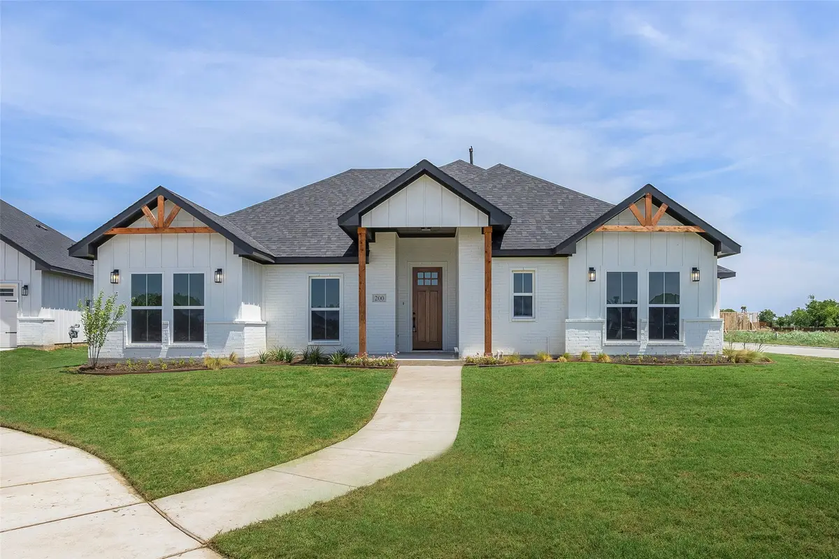 200 Cliff Court, Godley, TX 76044 - #1