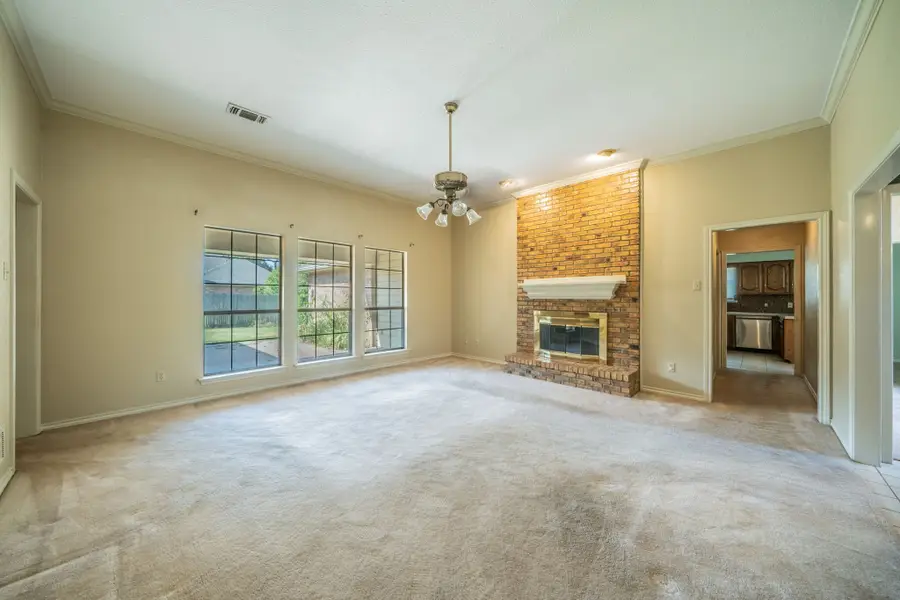 529 Winston Street, Grand Prairie, TX 75052 - #3