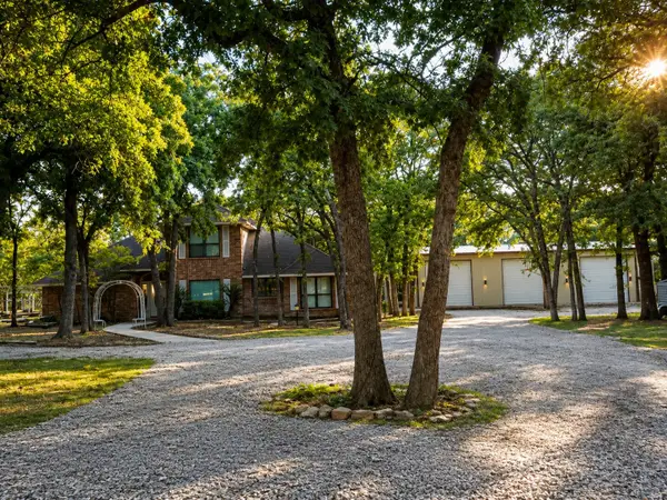 698 Spring Creek Parkway, Weatherford, TX 76087