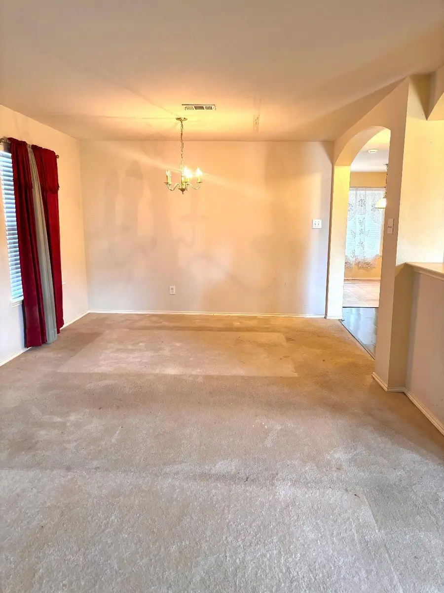 700 Gemstone Trail, Arlington, TX 76002 - #2