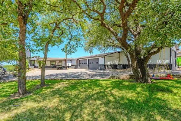 6371 Beacon Vista Circle, Granbury, TX 76049
