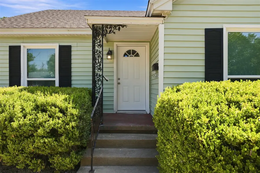 711 N 35th Street, Waco, TX 76710 - #2