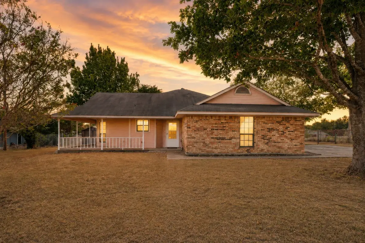 162 Warren Road, Lorena, TX 76655 - #1