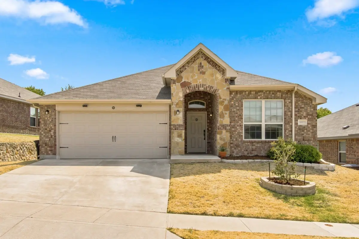 10853 Live Oak Creek Drive, Fort Worth, TX 76108 - #1