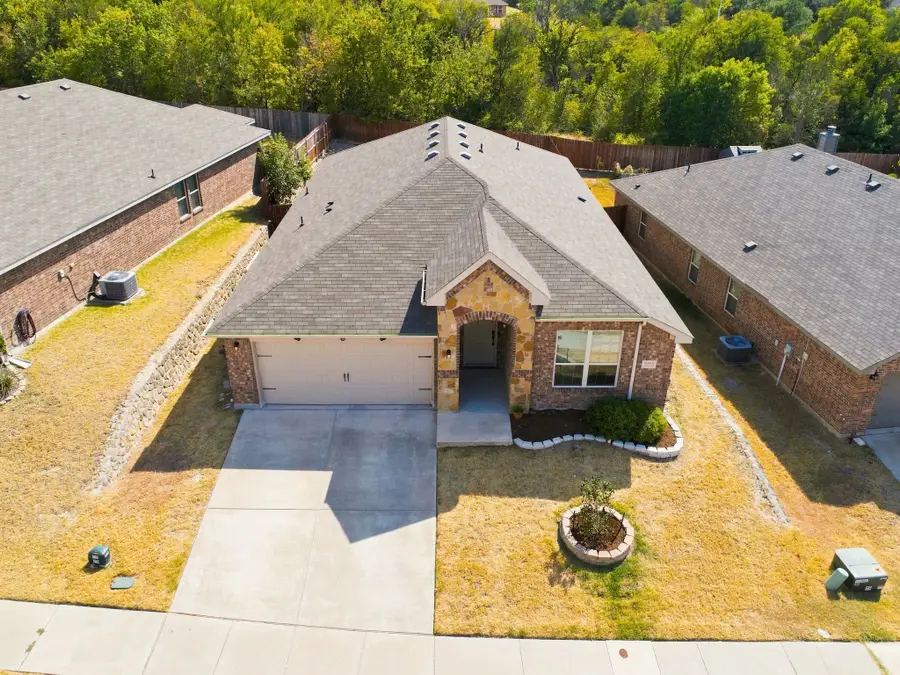 10853 Live Oak Creek Drive, Fort Worth, TX 76108 - #2