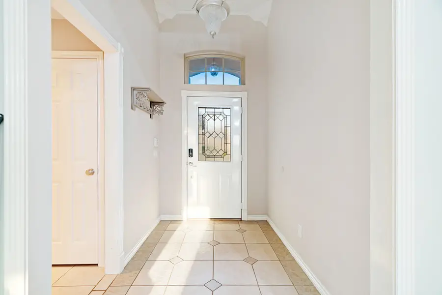 1725 Meadowview Drive, Reno, TX 75462 - #2