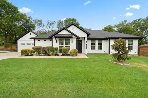 407 W Light Street, Waxahachie, TX 75165