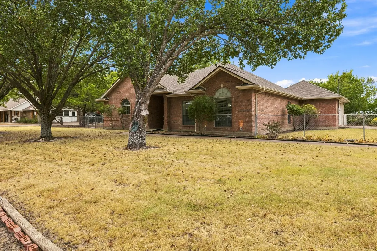 611 Dancer Lane, Lancaster, TX 75146 - #1