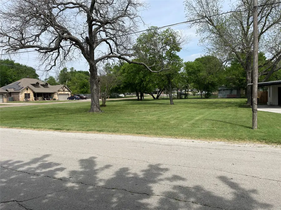 204 N 5th, Godley, TX 76044 - #2