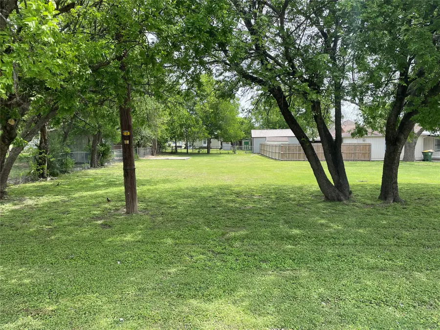 204 N 5th, Godley, TX 76044 - #3