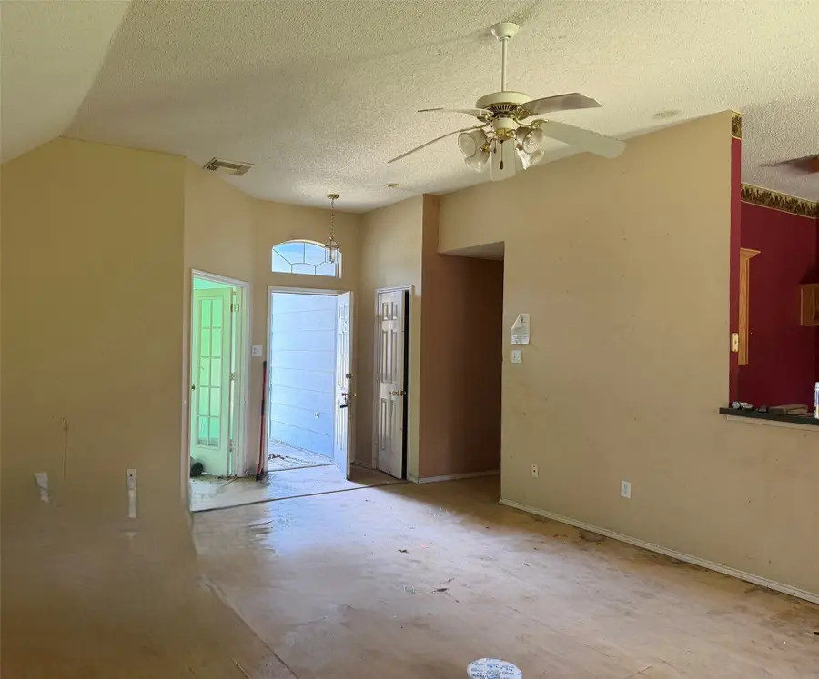 111 Craddock, Glenn Heights, TX 75154 - #3