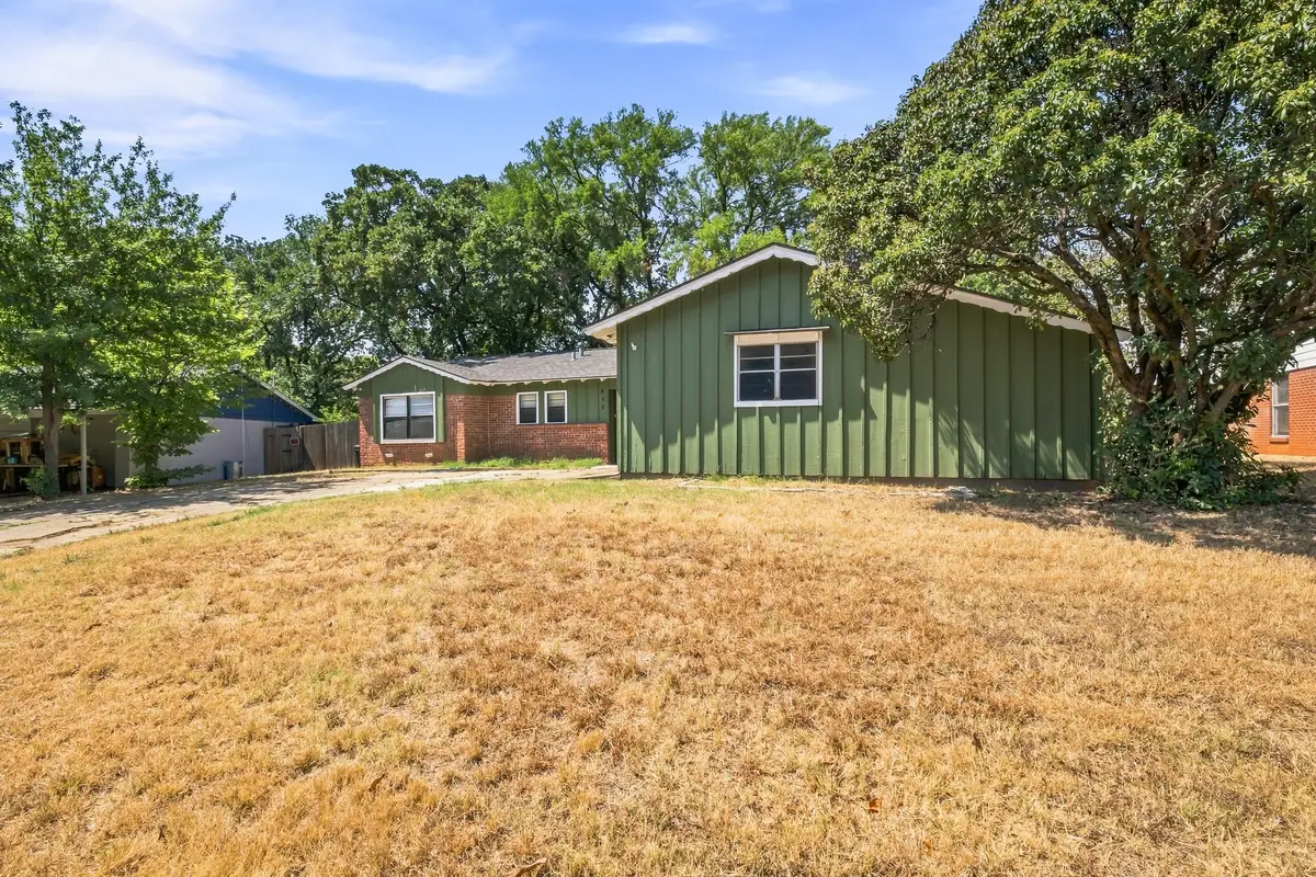 810 Arthur Drive, Arlington, TX 76013 - #1
