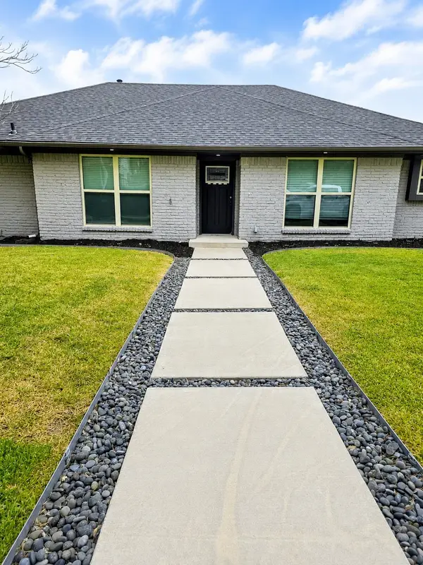 1922 Camden Way, Carrollton, TX 75007