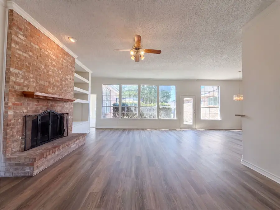 2915 Olympia Drive, Grand Prairie, TX 75052 - #3