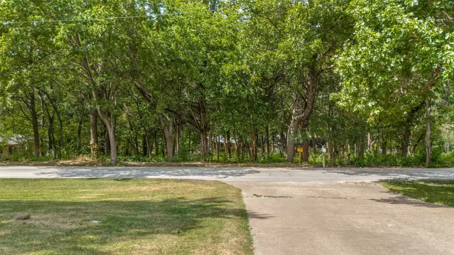 1002 Tanglewood Drive, Cedar Hill, TX 75104 - #3