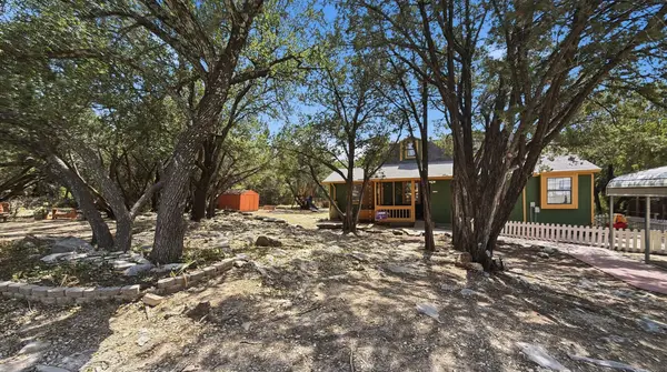 5716 San Jacinto Drive, Granbury, TX 76048