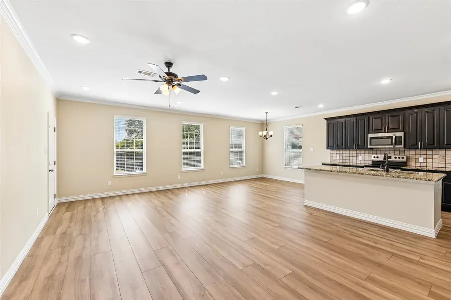 1918 Avenue D, Grand Prairie, TX 75051 - #3