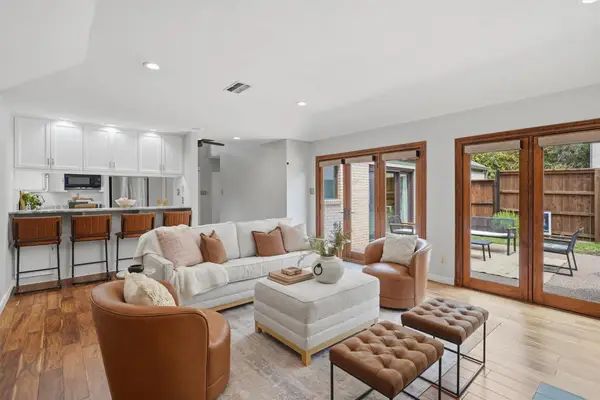 2637 Mccart Avenue, Fort Worth, TX 76110