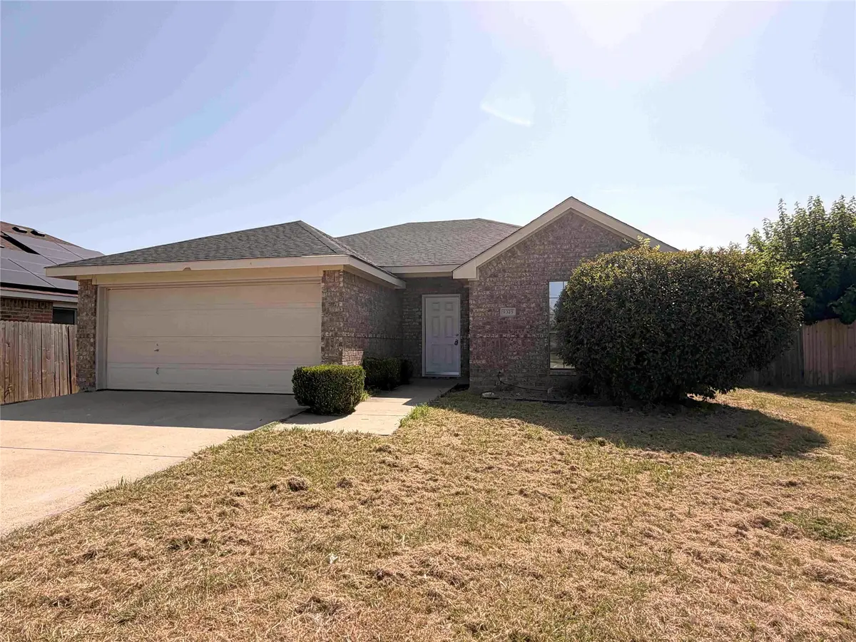 9325 Rhoni Court, Fort Worth, TX 76140 - #1