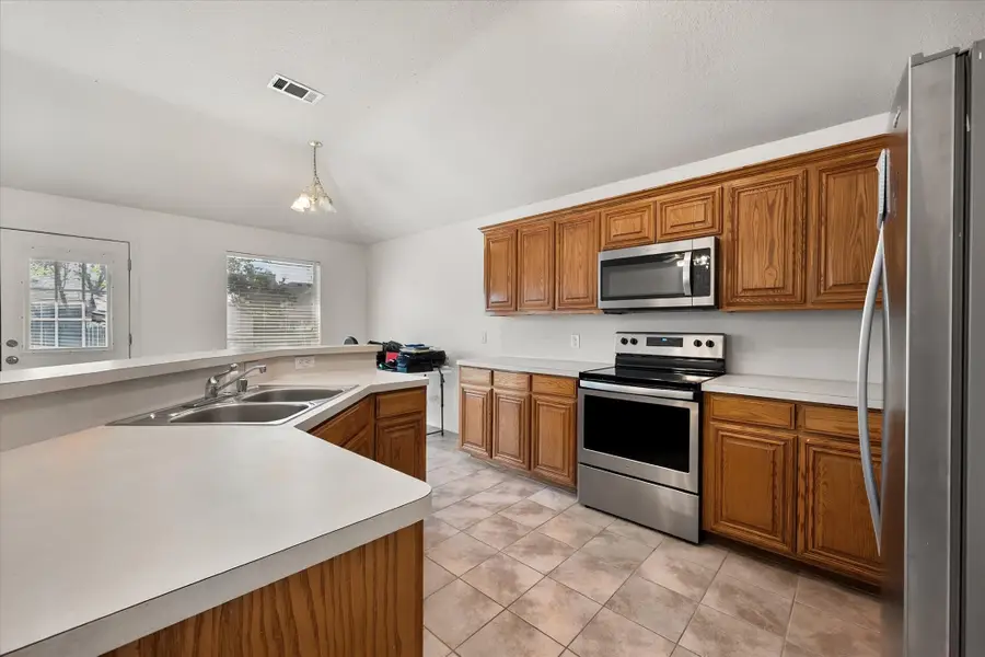 8031 Blue Duck Trail, Arlington, TX 76002 - #3
