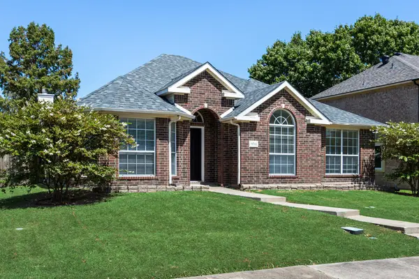 9701 Rochdale Drive, Rowlett, TX 75087
