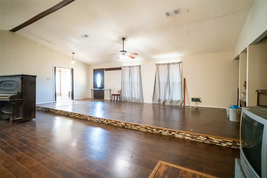 201 Shiloh, Sulphur Springs, TX 75482 - #3