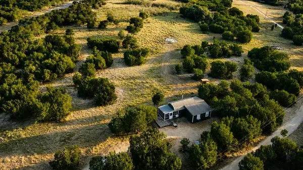 1098 Winter Road, Gatesville, TX 76528