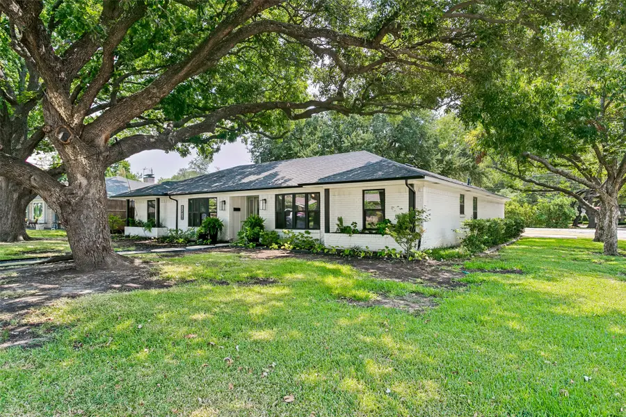 12420 Wood Manor Circle, Farmers Branch, TX 75234 - #2